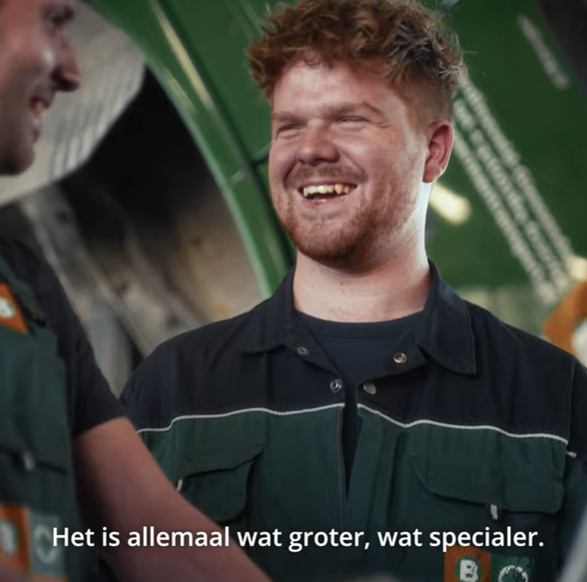 Garagemonteurs videobuttonkomwerkenbij